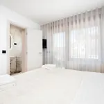 Pomigranai With Swimming Pool * Rovinj