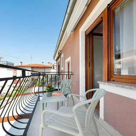 Villa Pomigranai With Swimming Pool
