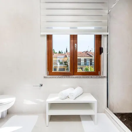 Pomigranai With Swimming Pool Willa Rovinj